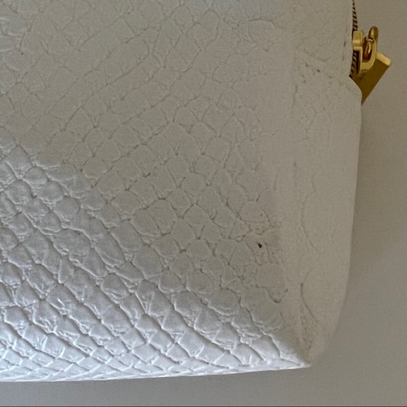 Valmont Cosmetic Pouch - Picture 4 of 6